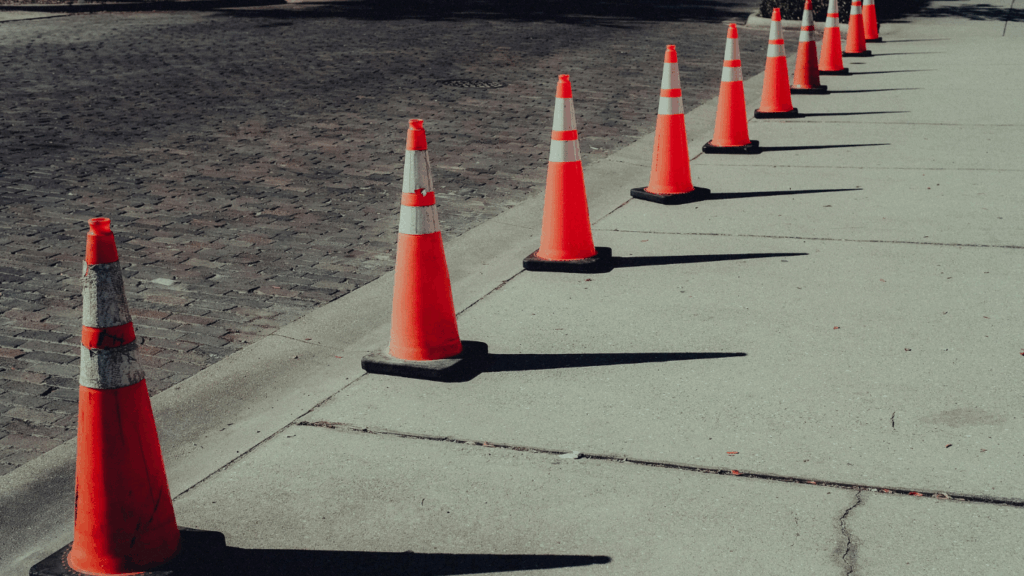 Señalización y Delimitación de Áreas: Guías Esenciales para la Seguridad en Obra